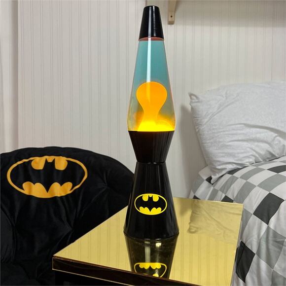 Batman 16" Lava Motion Volcano Lamp, Yellow Wax in Black Liquid - Picture 6 of 7